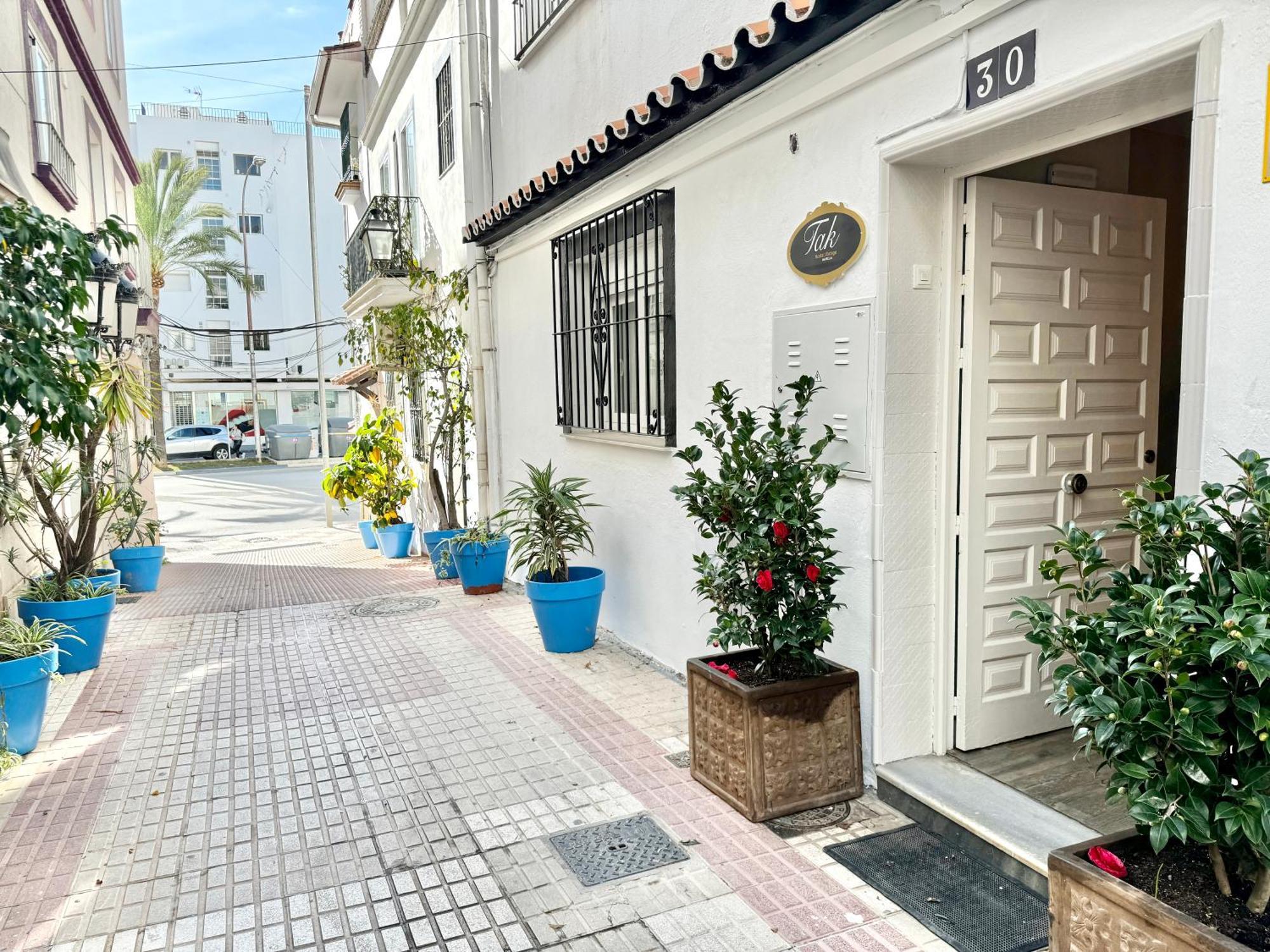 Tak Boutique Old Town Hotel Marbella Ngoại thất bức ảnh